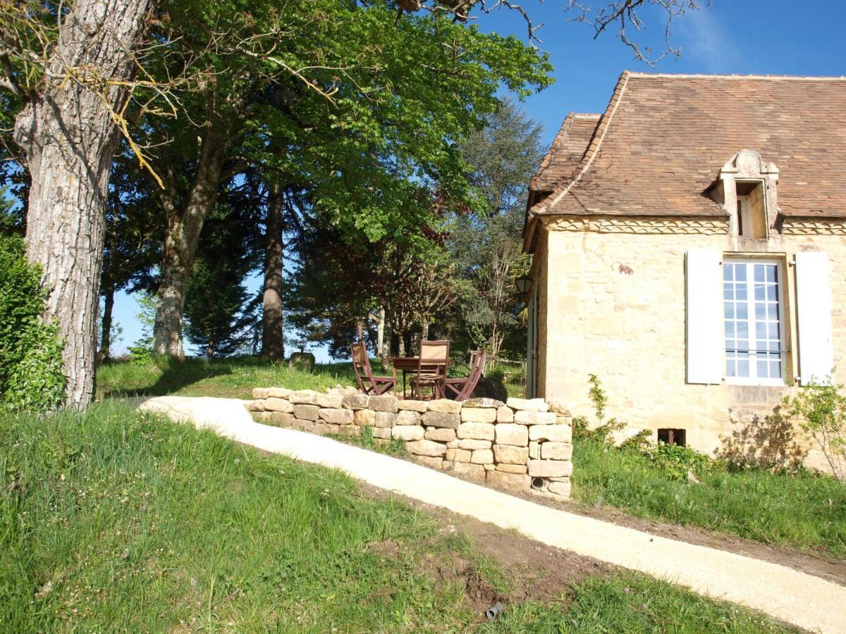 Cozy Cottage In Aquitaine With Private Swimming Pool Peyzac-le-Moustier Exteriör bild