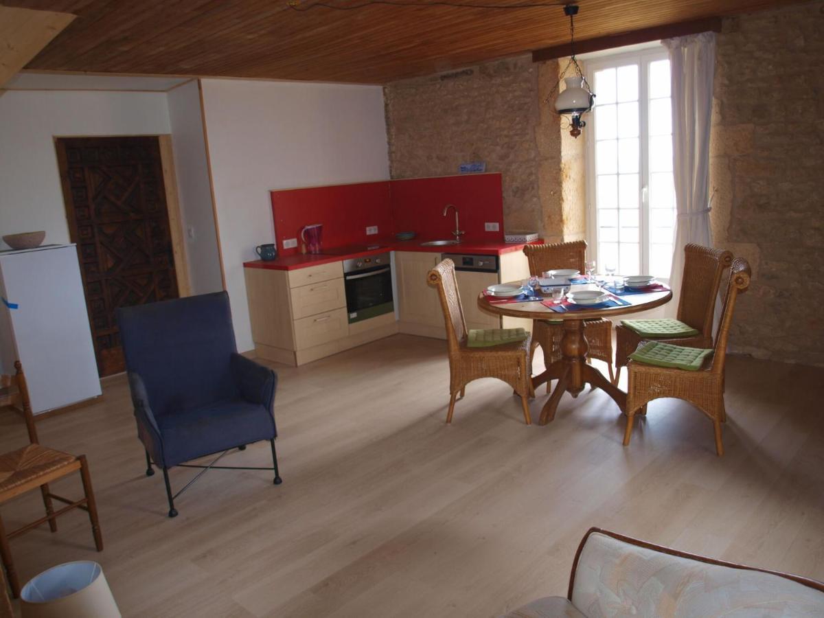 Cozy Cottage In Aquitaine With Private Swimming Pool Peyzac-le-Moustier Exteriör bild