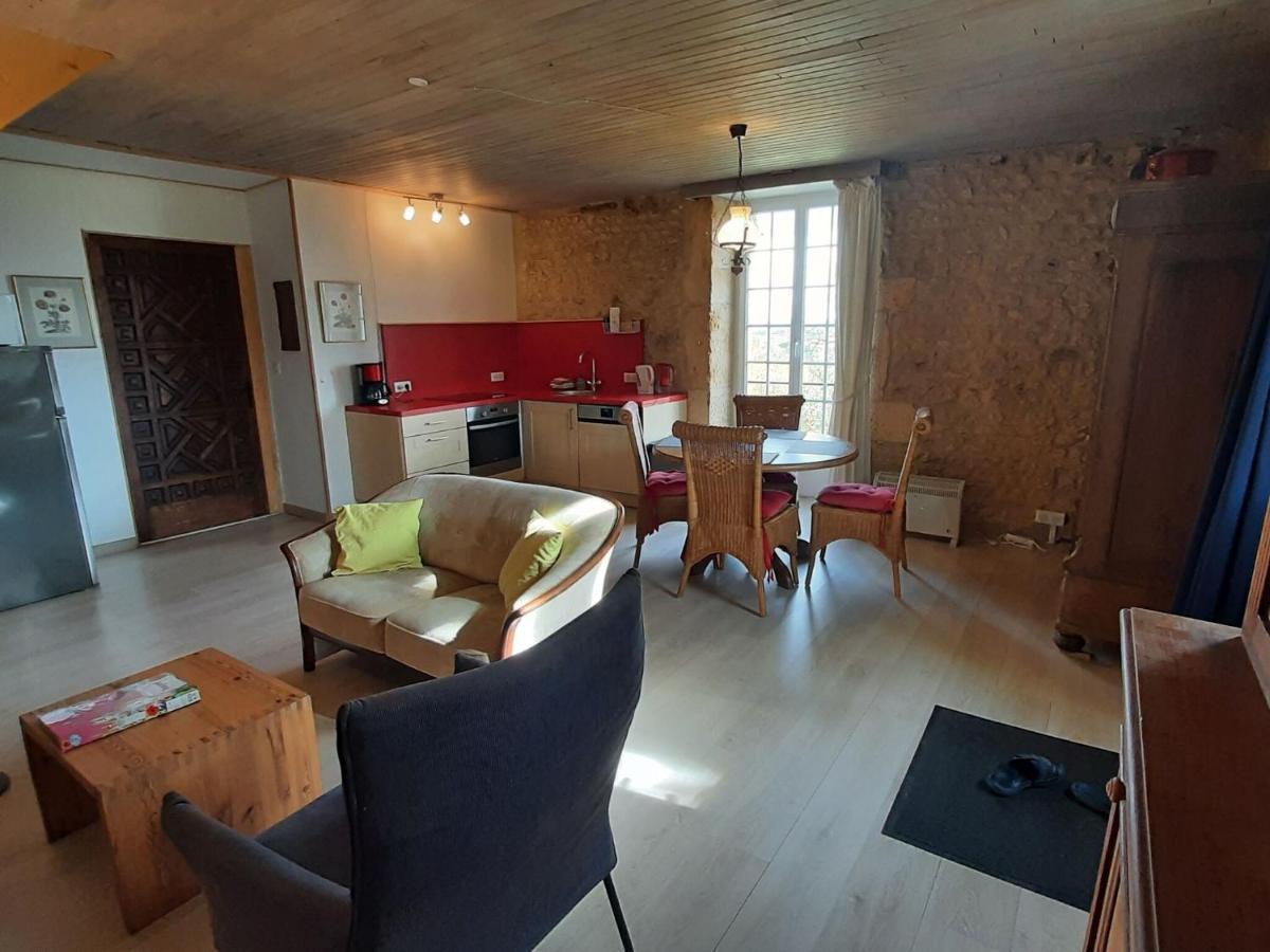Cozy Cottage In Aquitaine With Private Swimming Pool Peyzac-le-Moustier Exteriör bild