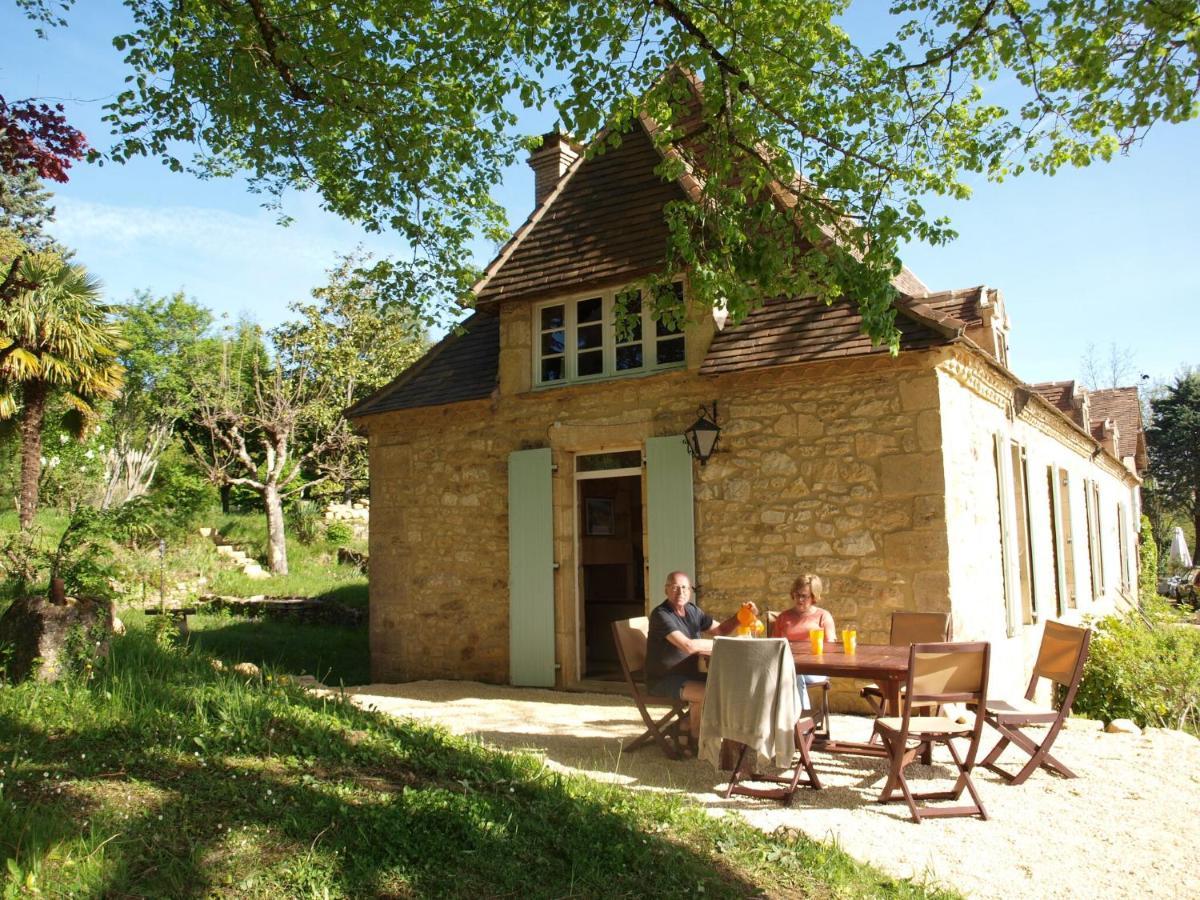 Cozy Cottage In Aquitaine With Private Swimming Pool Peyzac-le-Moustier Exteriör bild
