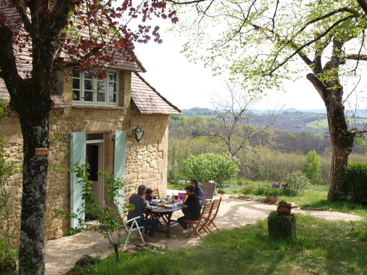 Cozy Cottage In Aquitaine With Private Swimming Pool Peyzac-le-Moustier Exteriör bild